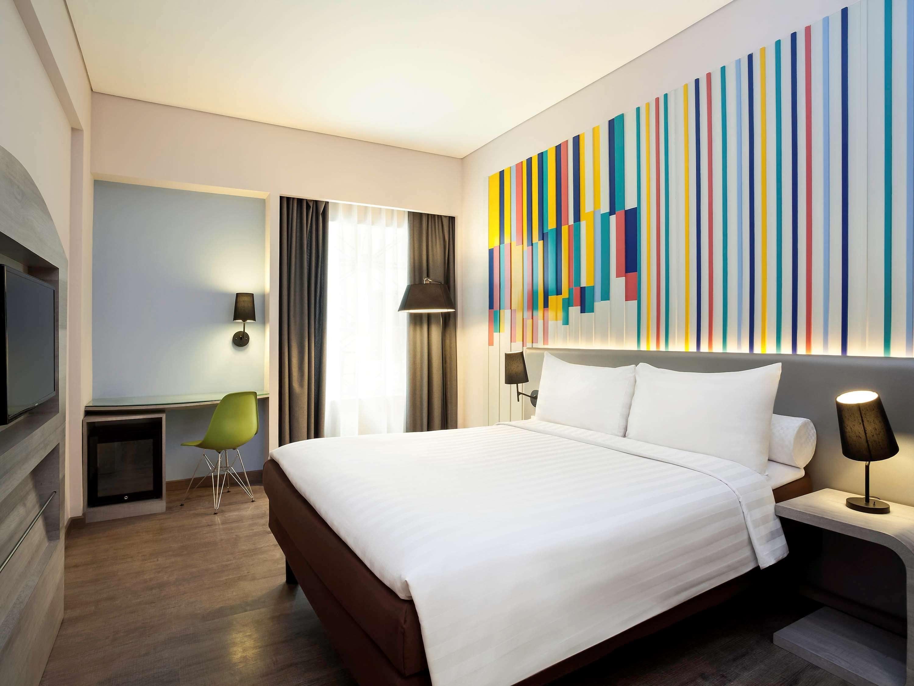 Ibis Styles Jakarta Mangga Dua Square Esterno foto