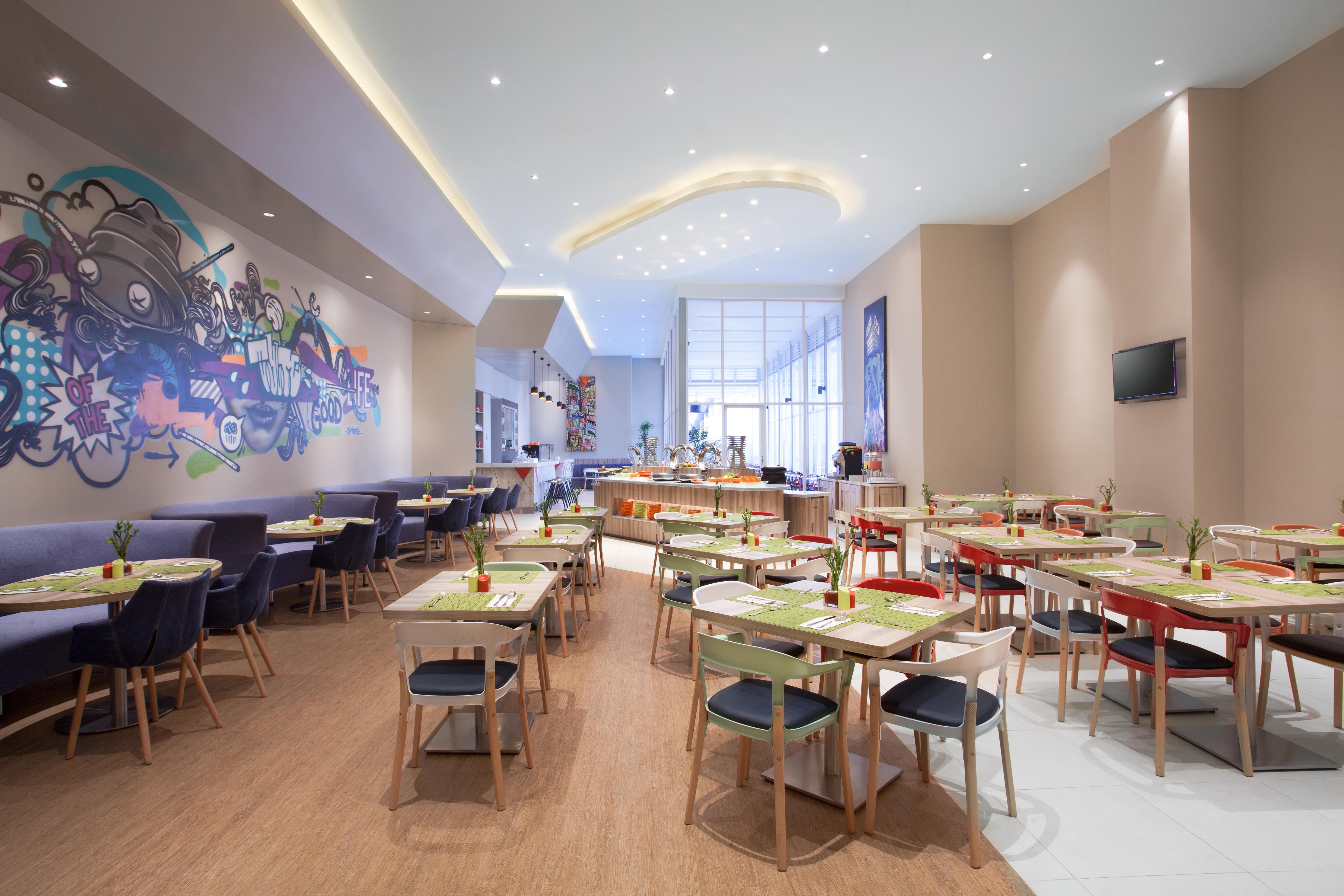 Ibis Styles Jakarta Mangga Dua Square Esterno foto