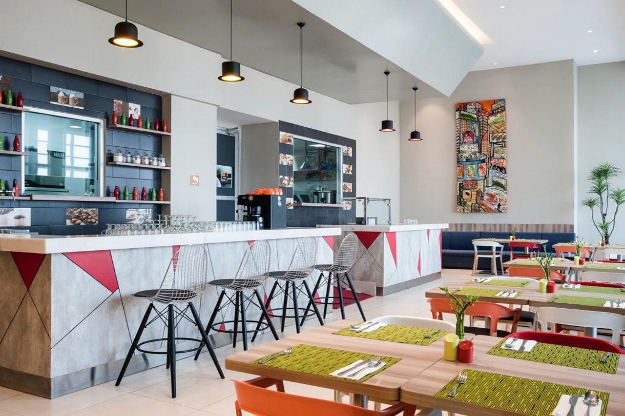 Ibis Styles Jakarta Mangga Dua Square Esterno foto