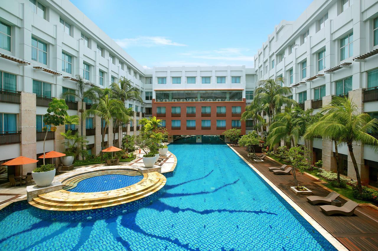 Ibis Styles Jakarta Mangga Dua Square Esterno foto