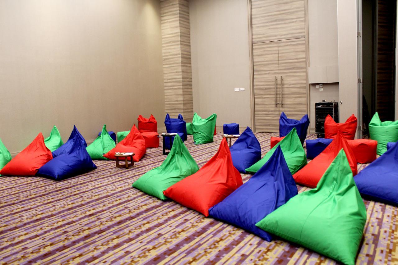 Ibis Styles Jakarta Mangga Dua Square Esterno foto