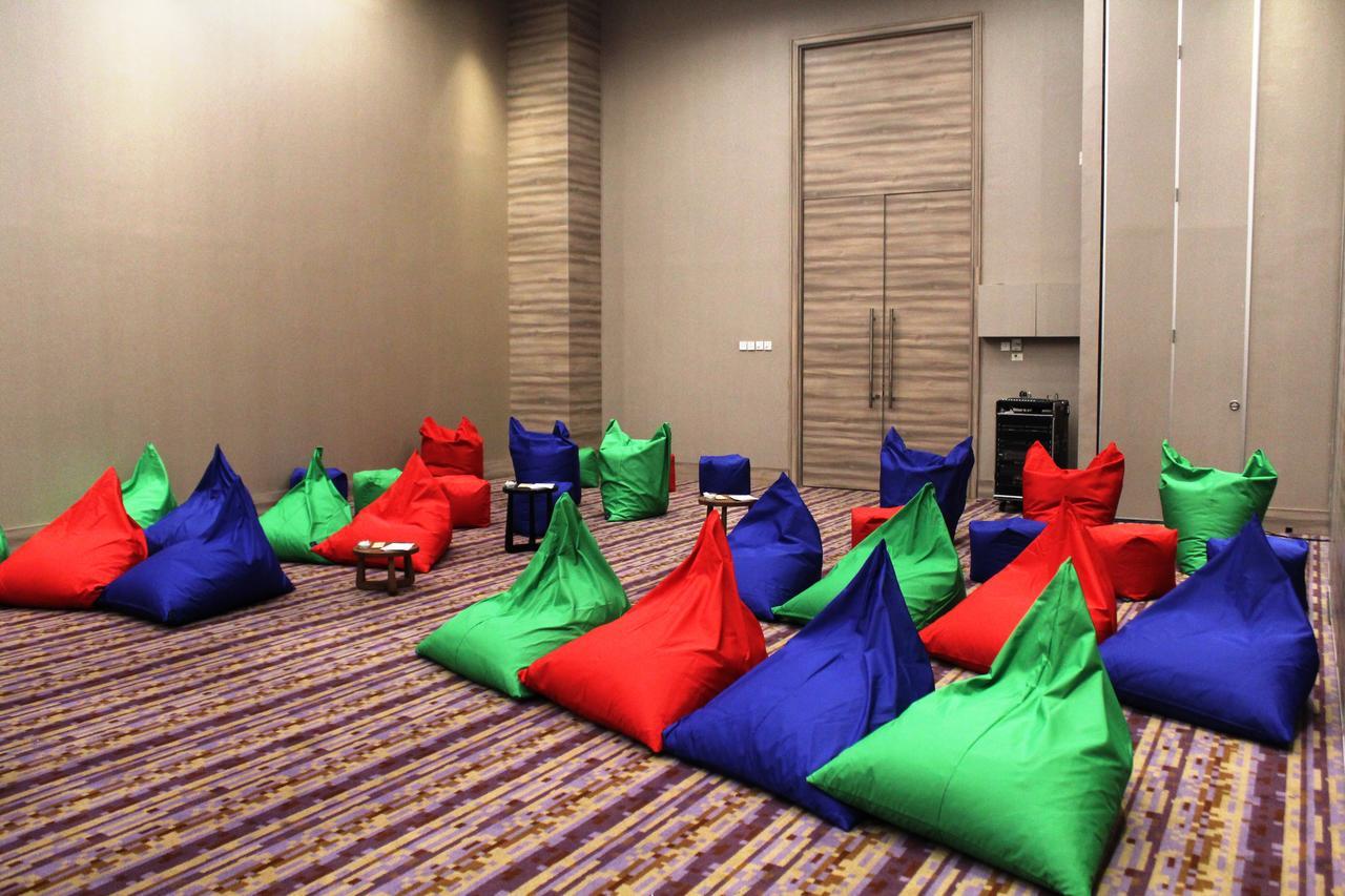 Ibis Styles Jakarta Mangga Dua Square Esterno foto
