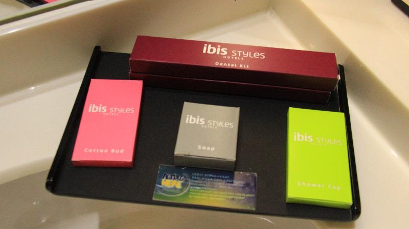 Ibis Styles Jakarta Mangga Dua Square Esterno foto